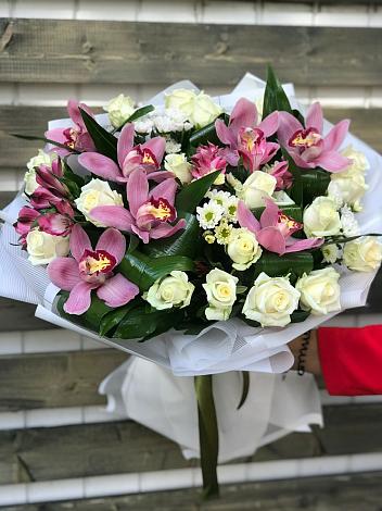 Букет цветов из: Розы и Хризантемы в Покровском Ростовской области