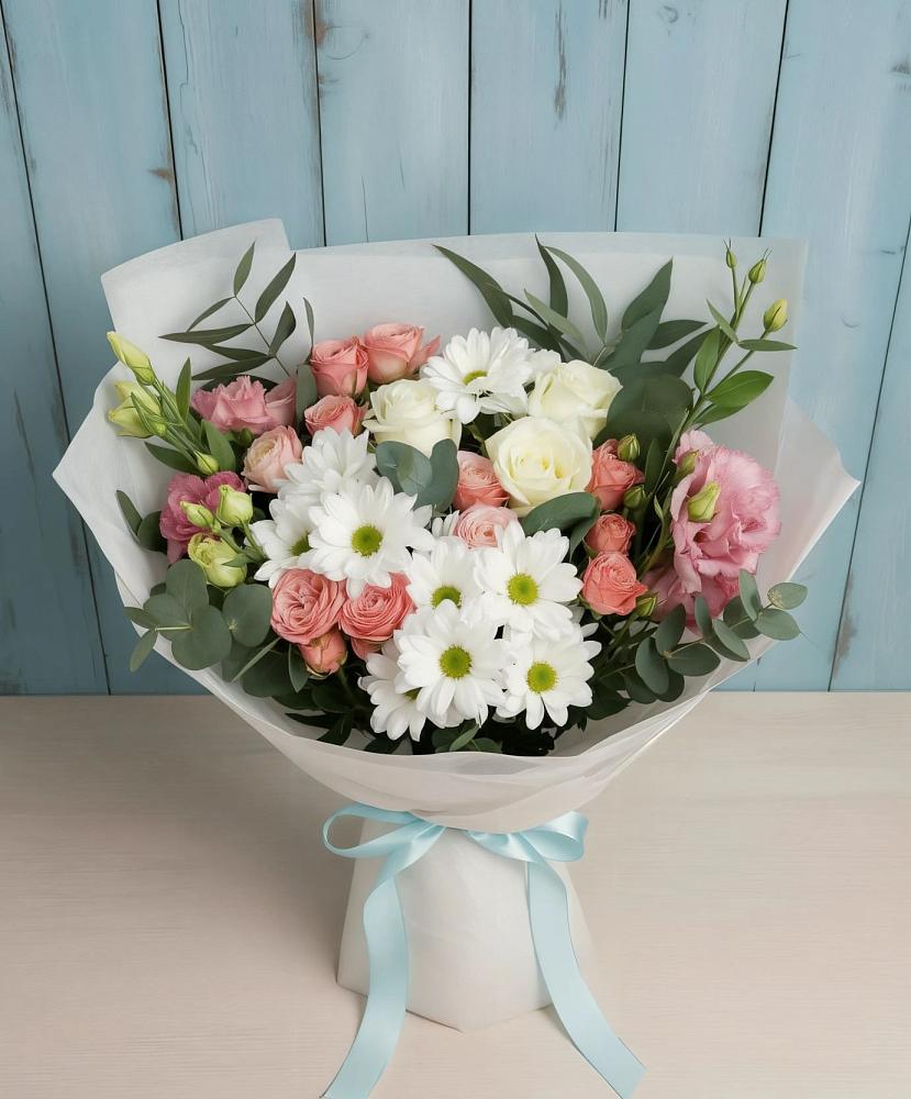 Букет цветов из: Розы, Лизиантусы и Хризантемы в Покровском Ростовской области
