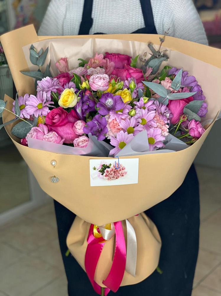 Букет цветов из: Хризантемы, Гвоздики и Альстромерии в Покровском Ростовской области