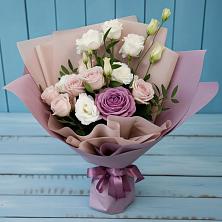 Букет цветов из:  Розы и Лизиантусы в Покровском Ростовской области