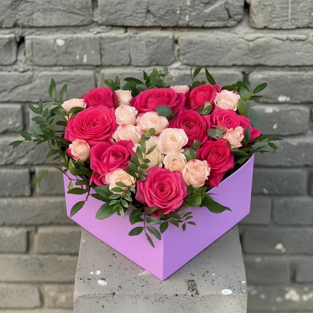 Цветочная композиция из Розы в коробке в Покровском Ростовской области