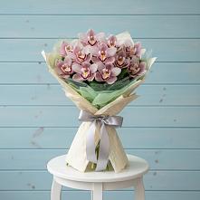 Букет цветов из:  Орхидеи и Розы в Покровском Ростовской области