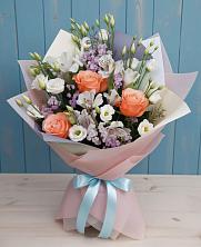 Букет цветов из:  Лизиантусы, Розы, Альстромерии и Гипсофила в Покровском Ростовской области