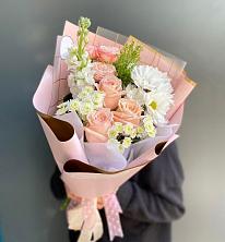 Букет цветов из:  Хризантемы и Розы в Покровском Ростовской области