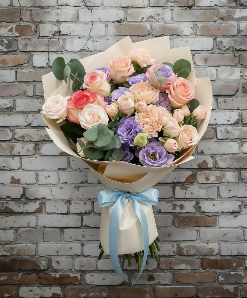 Букет цветов из: Розы, Лизиантусы и Гвоздики в Покровском Ростовской области