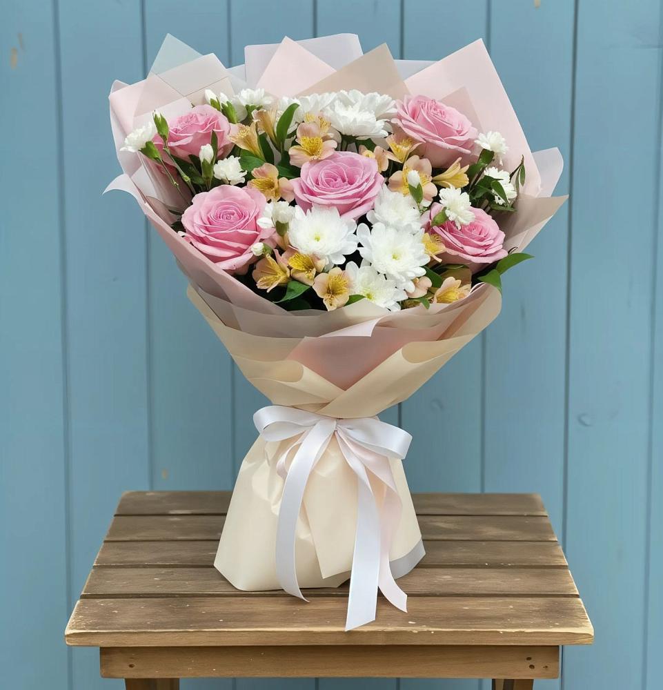 Букет цветов из: Гвоздики, Орхидеи и Розы в Покровском Ростовской области