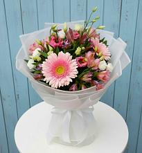 Букет цветов из:  Герберы, Альстромерии и Лизиантусы #REPLACE_PRED# Покровском Ростовской области
