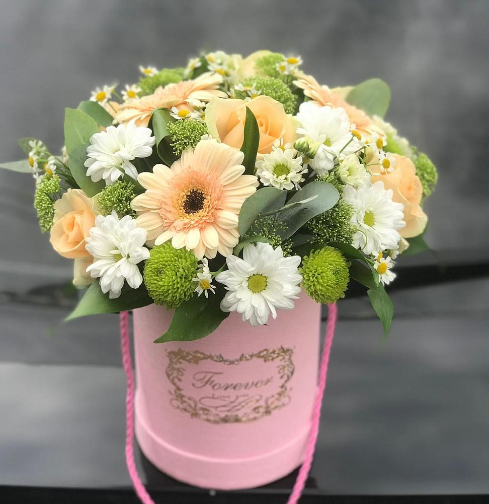 Цветочная композиция из Розы, Герберы и Хризантемы в шляпной коробке в Покровском Ростовской области